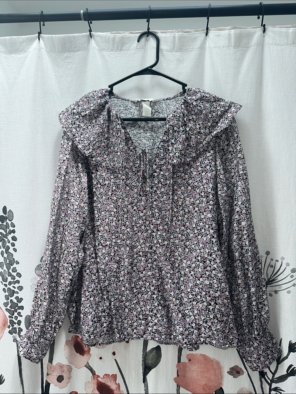 H&M Black Floral Ruffle-Collar Blouse with Pink and White Flowers